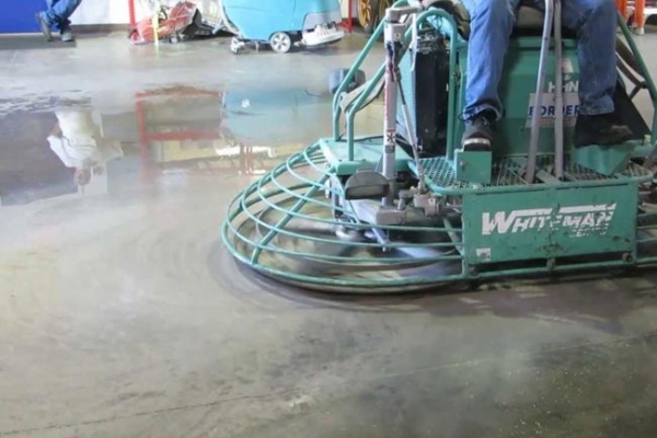 کاربردهای بتن ریزی با ماله پروانه‌ ای