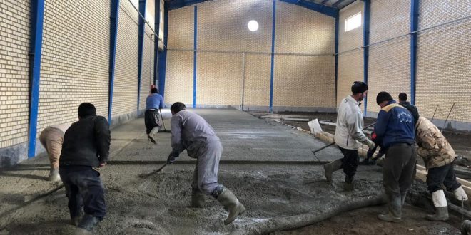 چالش‌های اجرای بتن کف در فضاهای تجاری